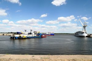 У Астрахани есть шансы стать российским центром строительства дноуглубительного флота